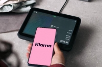 Die Partnerschaft zwischen Klarna und Adyen soll Zahlungsoptionen für Händler weiter optimieren.