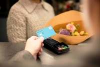 Zukünftig soll in Geschäften und Restaurants neben Bargeld mindestens eine digitale Zahlungsoption angeboten werden.