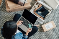 Sicheres Online-Shopping  (© gettyimages/Oscar Wong)