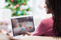 Beim Online Shopping ist es ratsam die Preise zu vergleichen. Foto: © thinkstock