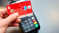 Girocard bleibt führende Bezahlmethode an der Ladenkasse.