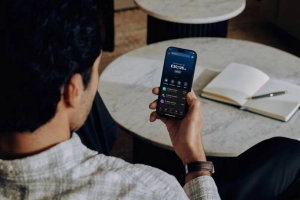 Junge Investoren entdecken Aktien und ETFs als bevorzugte Anlageformen für den Vermögensaufbau, während Immobilien an Beliebtheit verlieren.