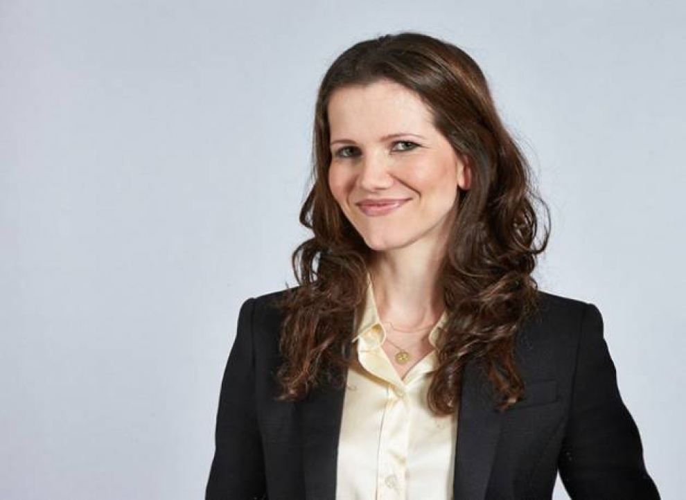 Natalia Lechmanova von Mastercard zeigt positive Effekte für die lokale Wirtschaft durch Taylor Swifts Konzerttour auf.