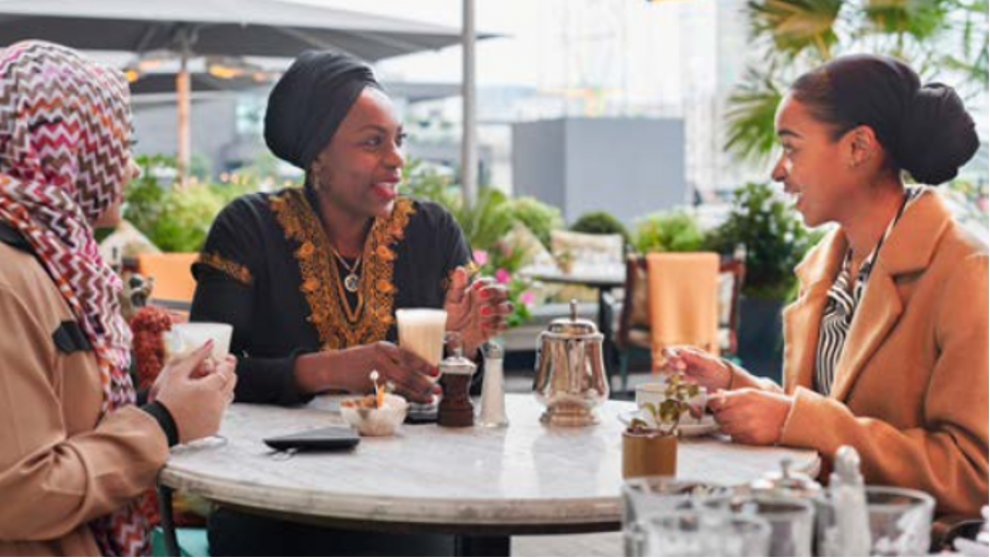 „Money Travels: 2024 Digital Remittances Adoption"